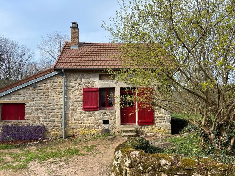 Maison Du Petit Poete Quarré-les-Tombes 外观 照片
